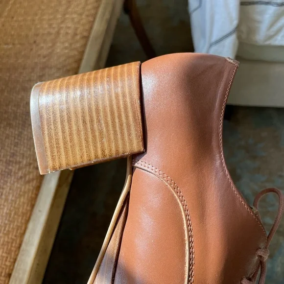 NEW || Brown Leather Heels - Picture 7 of 7